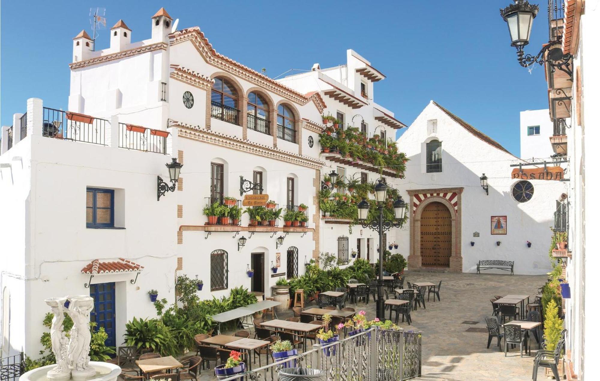 Nice Home In Canillas De Albaida With Wifi Exterior photo